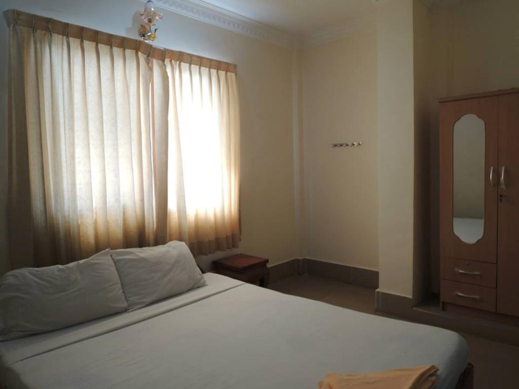 เซี่ยงไฮ้ เกสท์เฮาส์ Hotel พระตะบอง ห้อง รูปภาพ